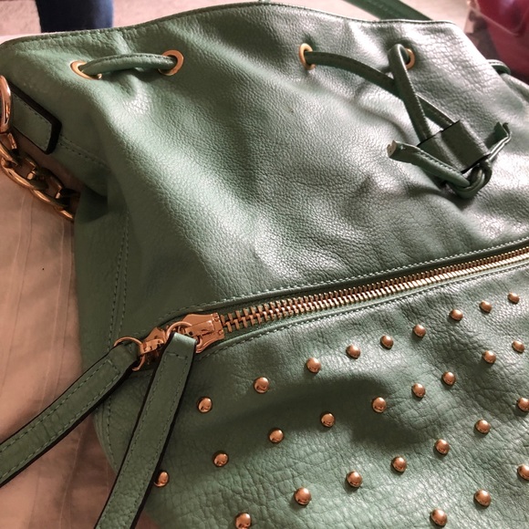 Mint green shoulder/back pack bucket bag - Picture 3 of 5
